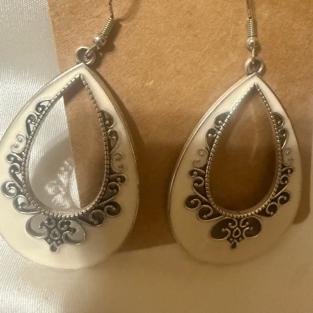 Elegant Silver and White Teardrop Earrings